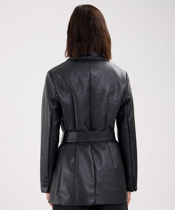 Blazer en Efecto Cuero