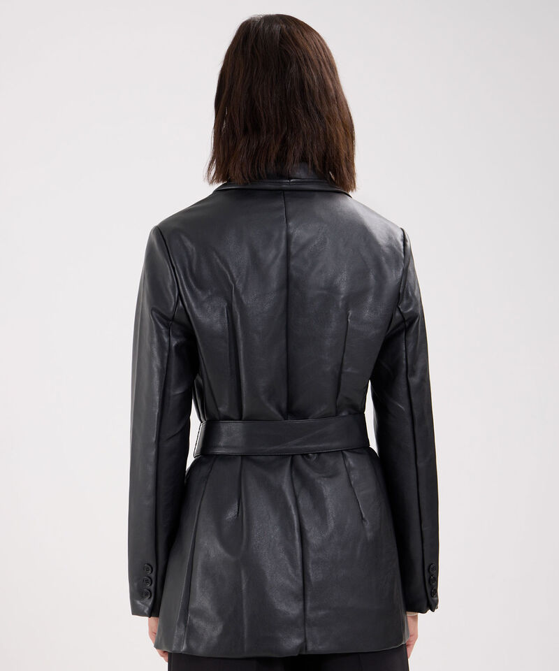 Blazer en Efecto Cuero