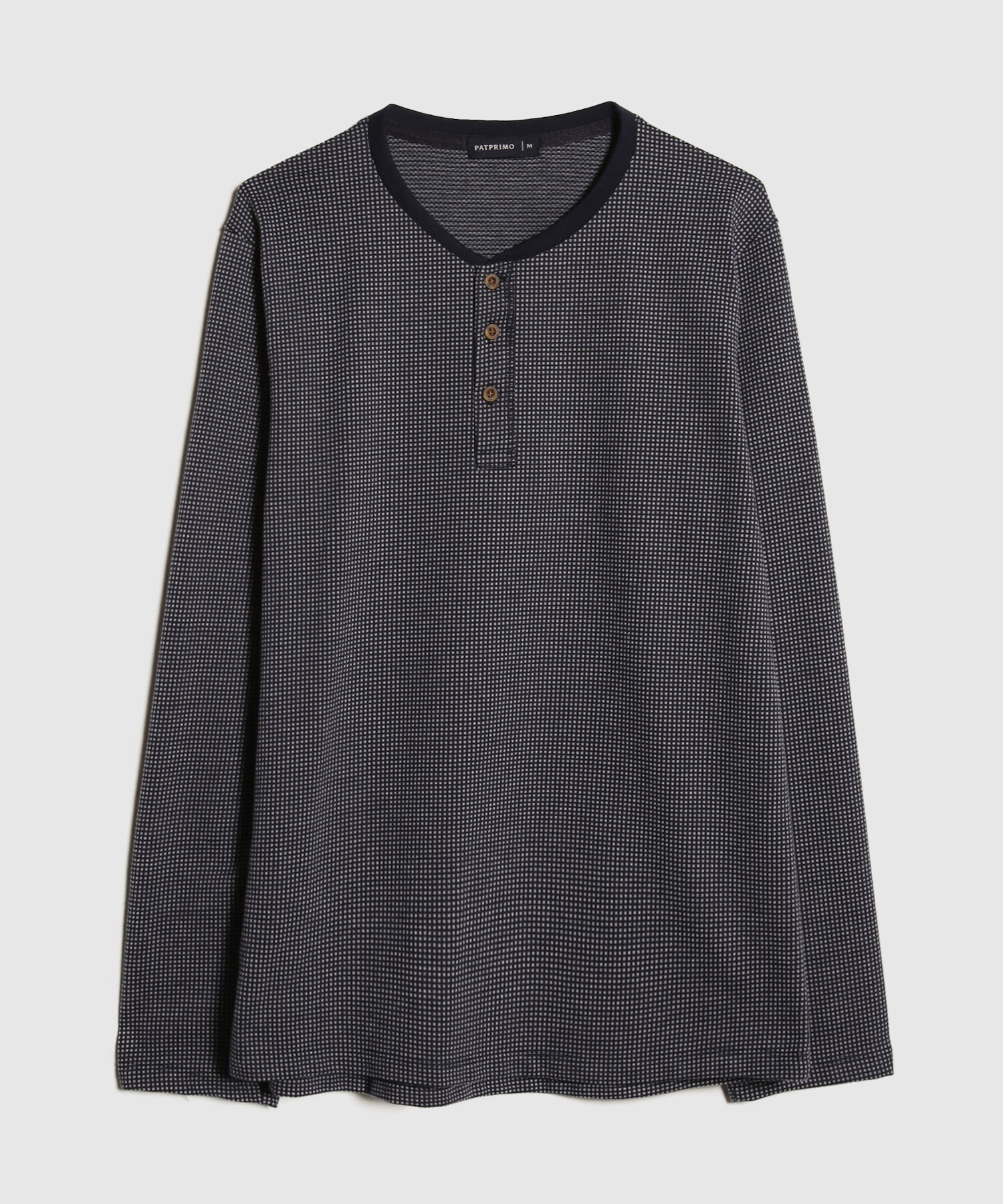 Camiseta Unicolor Manga Larga, Cuello Henley Con Botonadura, Jardin Grunge Linea Moda