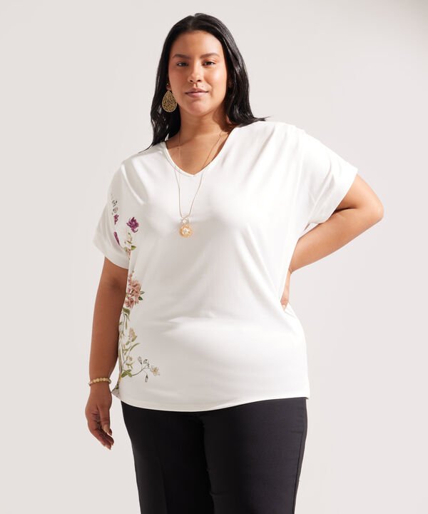 Camiseta Estampada Con Cuello En V