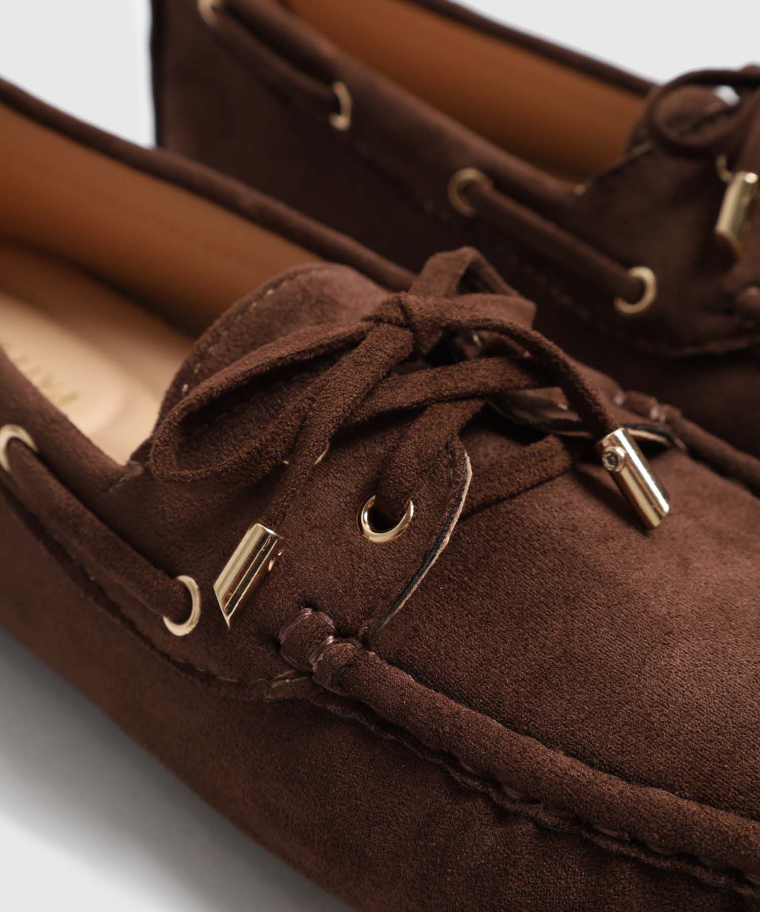 Mocas&iacute;n De Gamuza Con Lazo Para Mujer
