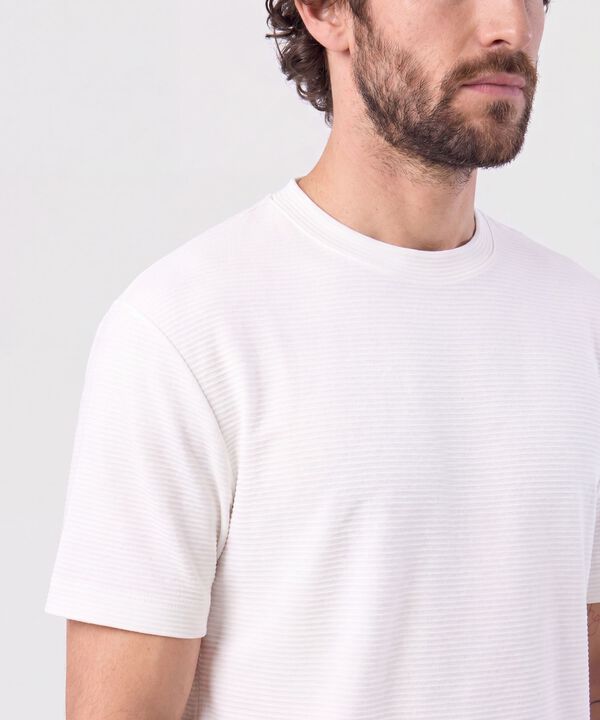Camiseta Texturizada Cuello Redondo Hombre