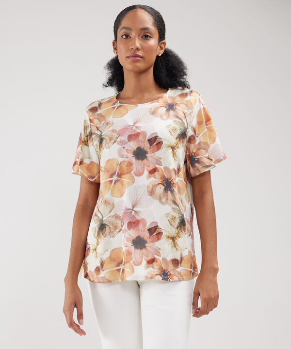 Blusa Estampada Botones En Centro Frente image number null
