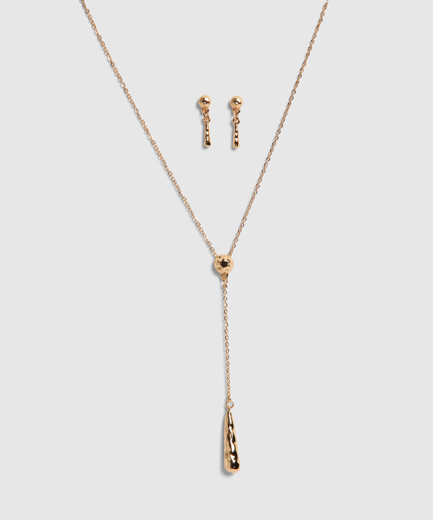 Set Dorado Con Collar Largo Y Aretes Colgantes