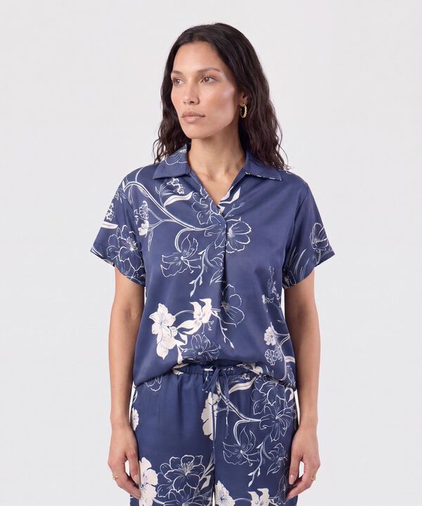 Blusa Camisera Estampada Manga Corta Para Mujer image number null