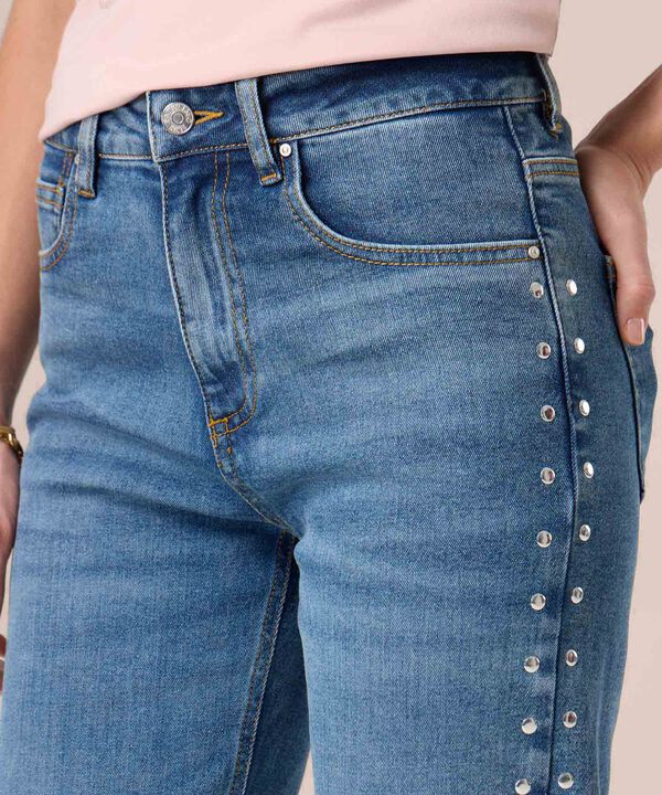 Jeans Para Mujer Con Apliques Laterales