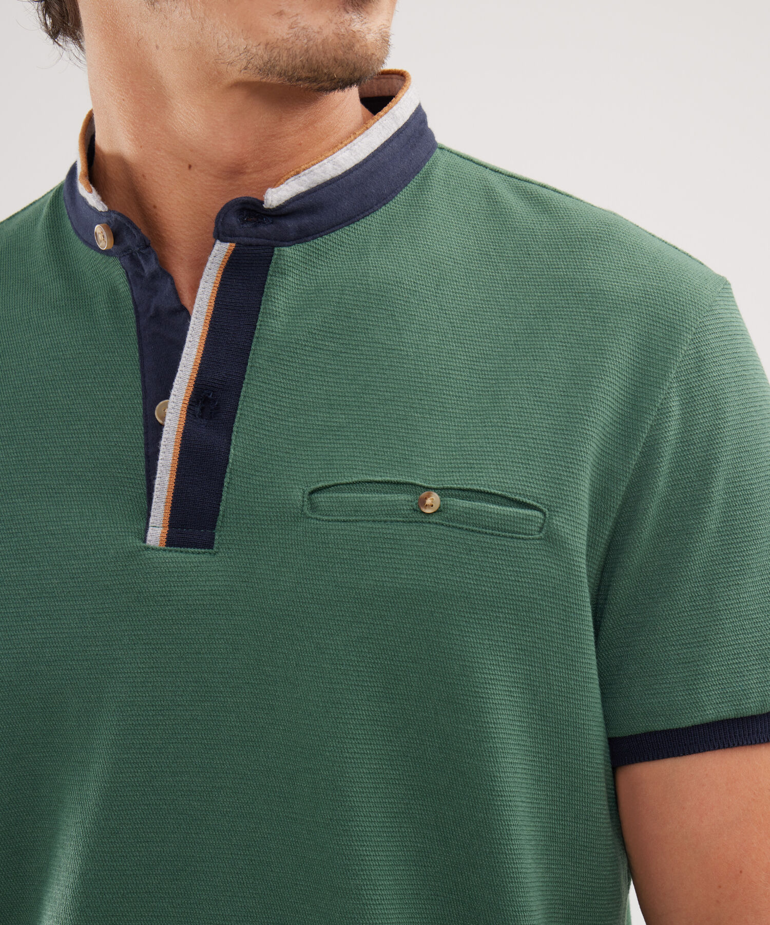 Polo Cuello Neru Con Bolsillo