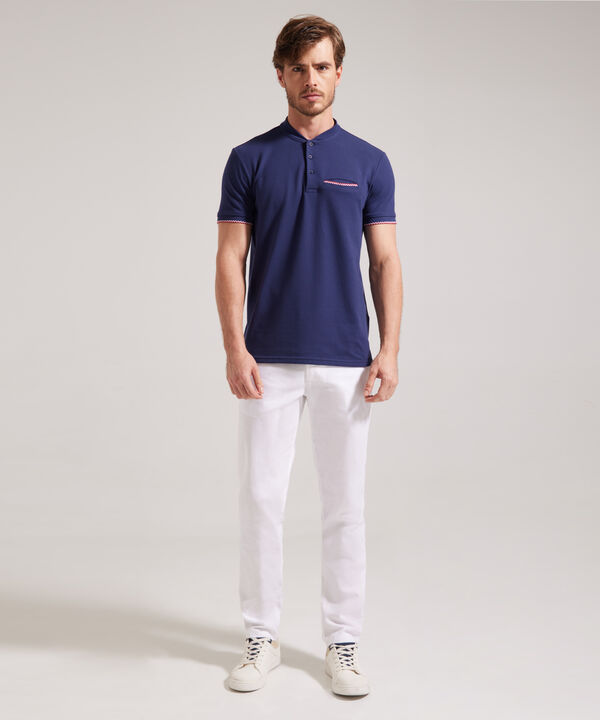 Polo Cuello Mao, Bolsillo Tejido. Slim Fit