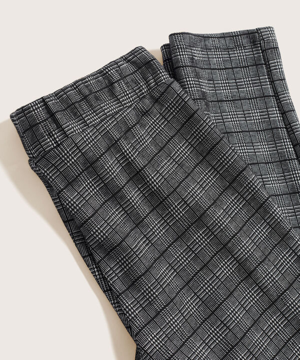 Leggings Prete&ntilde;ido Con Corte image number null