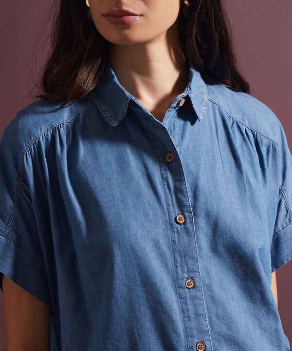 Camisa Cuello Camisero Tono Claro