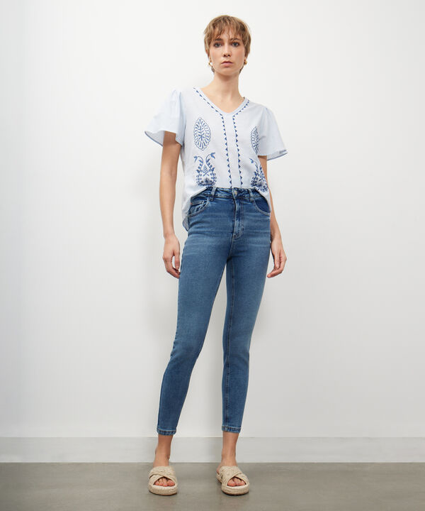 Jean Esencial Skinny Med Blue image number null