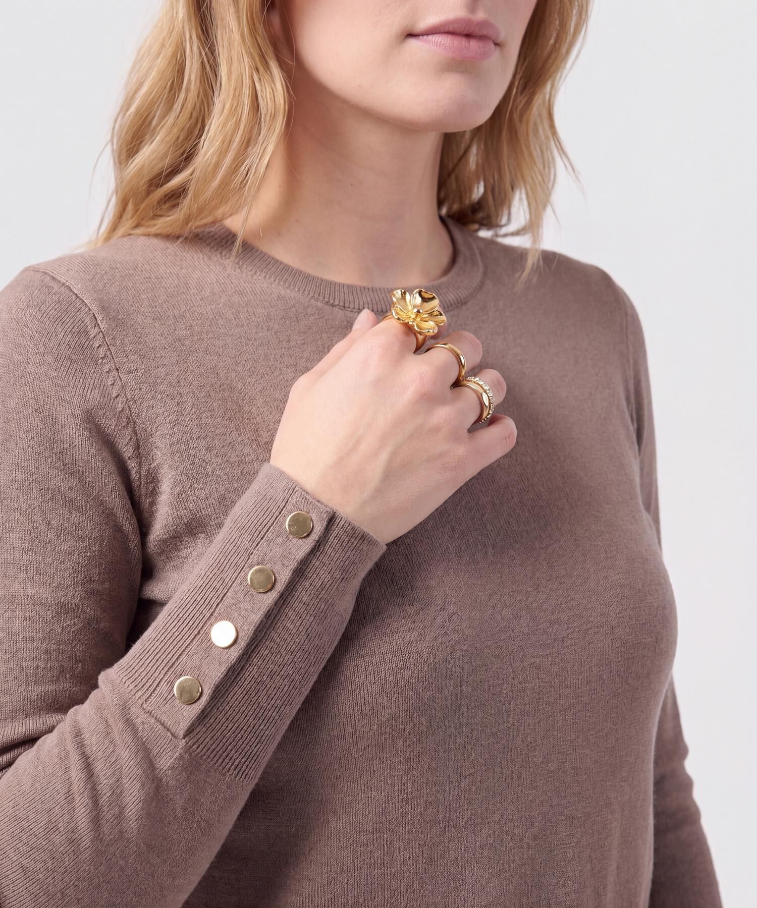 Saco Cuello Redondo Con Botones En Pu&ntilde;os