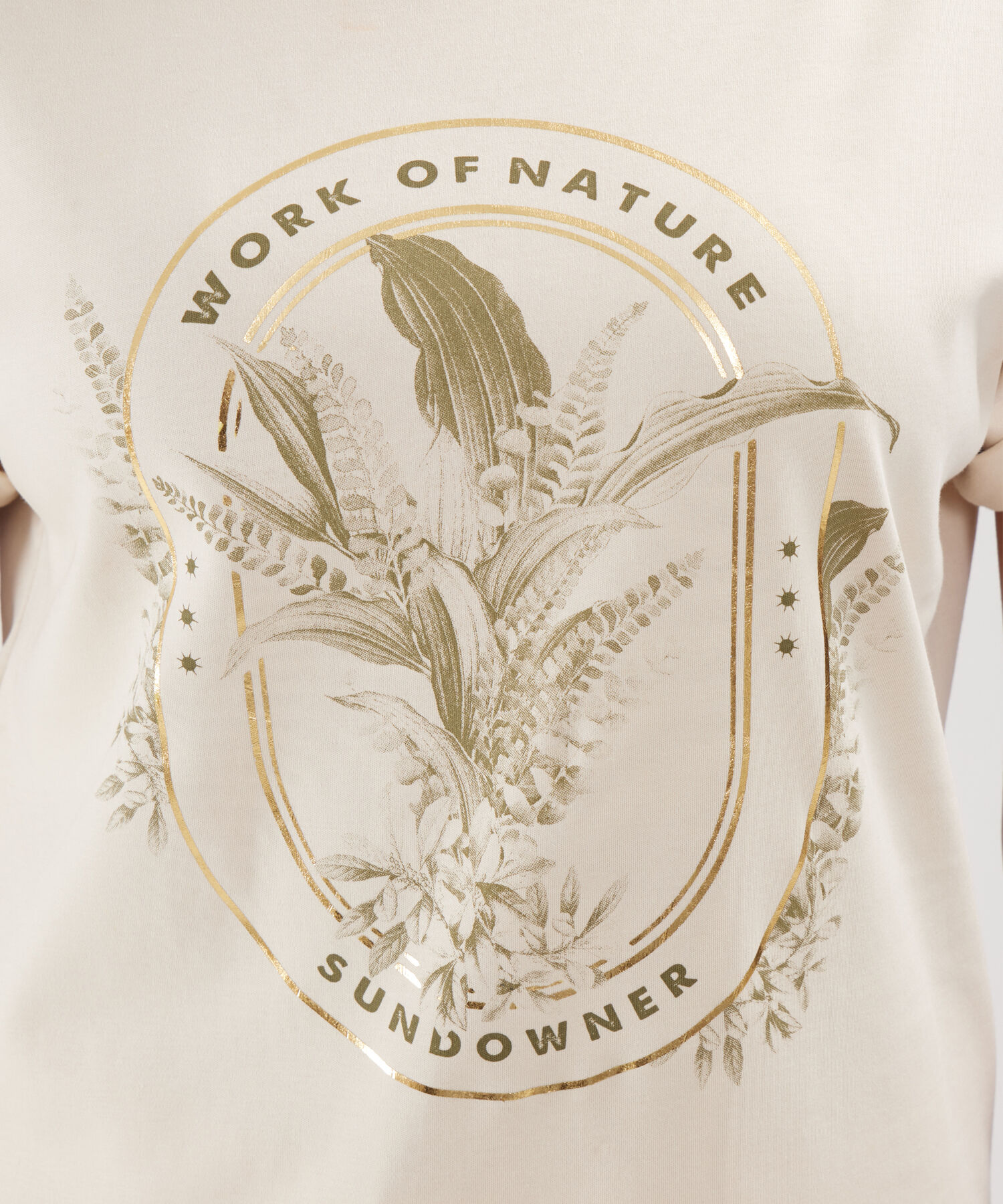 Camiseta Con Bordado