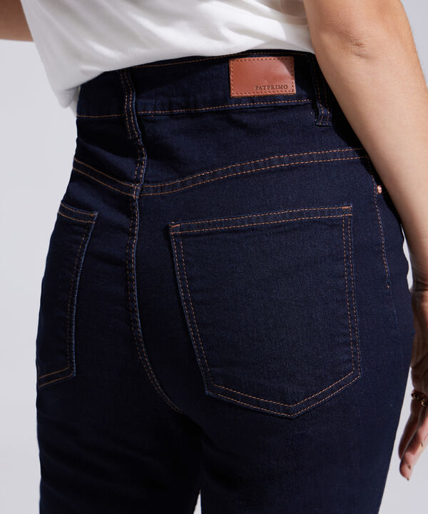 Jean Straight Tono Oscuro
