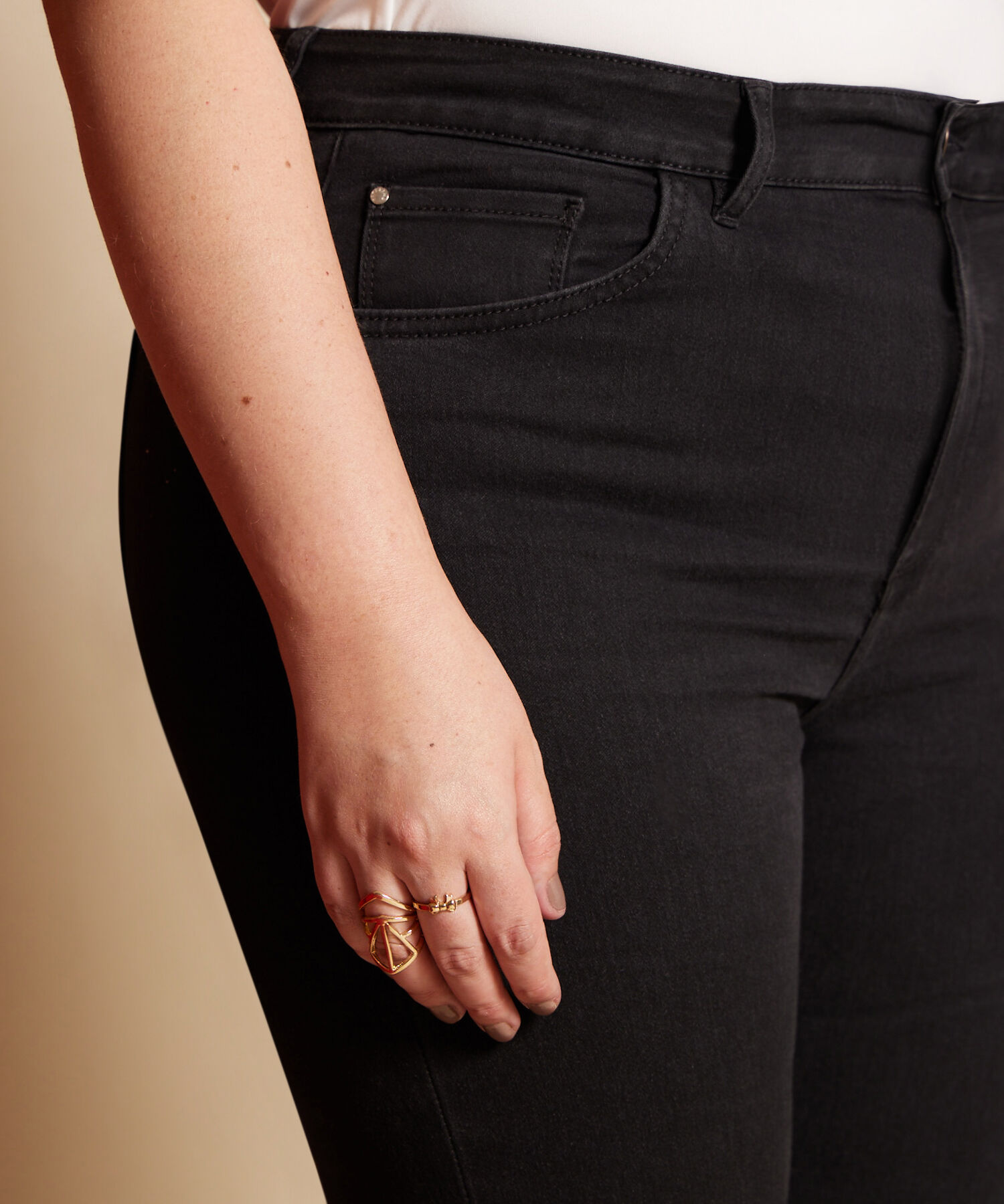 Jean Flare Negro Abertura
