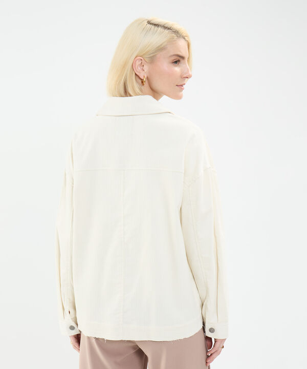 Sobrecamisa en Efecto Pana