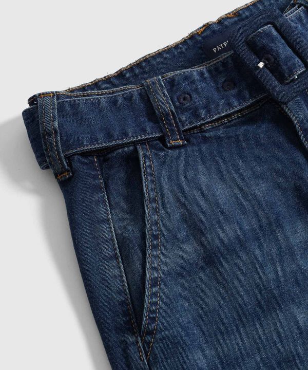 Jeans De Bota Ancha Con Cintur&oacute;n Forrado Mujer