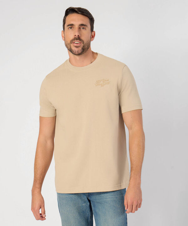 Camisera Con Bordado En Costado  image number null