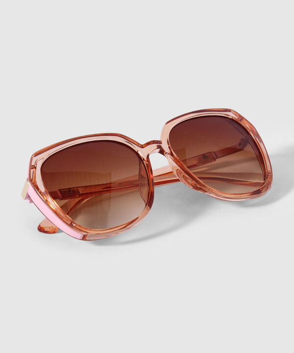 GAFAS image number null