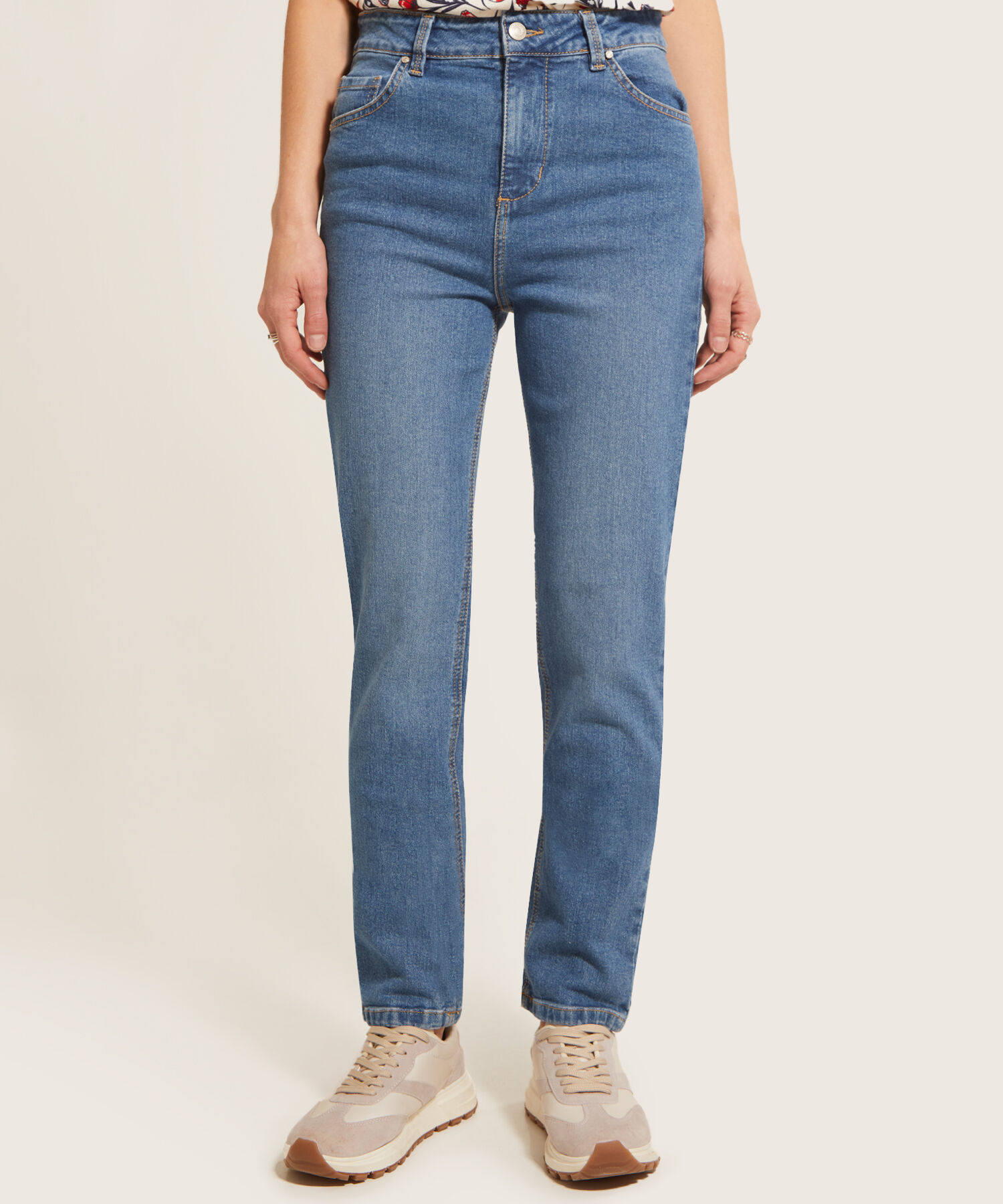 Jean Straight Corte Recto