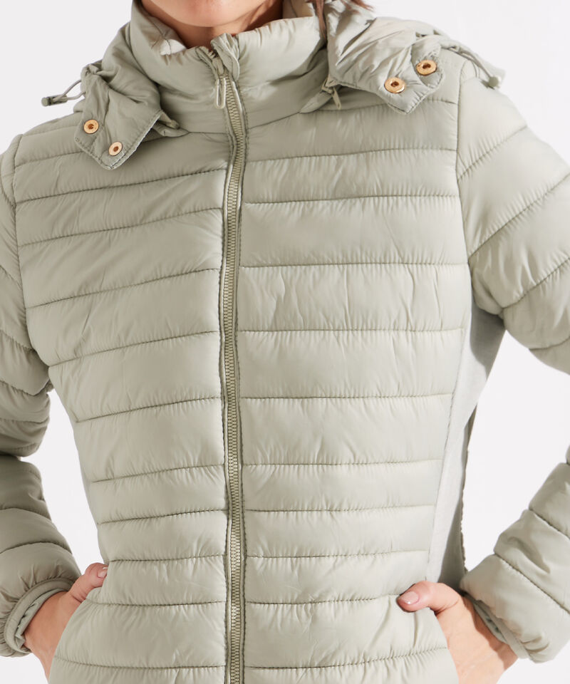 Chaqueta Acolchada con Capota