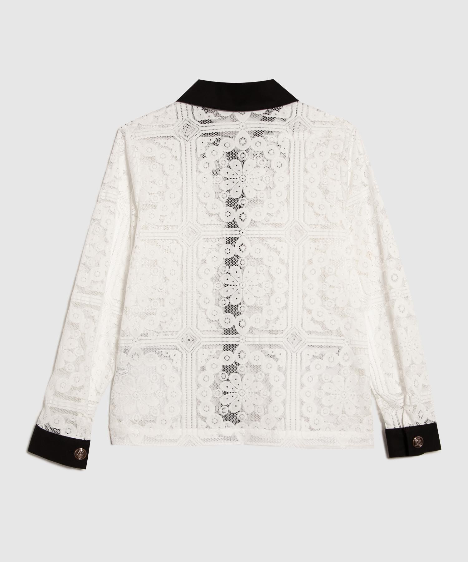 Chaqueta en Encaje