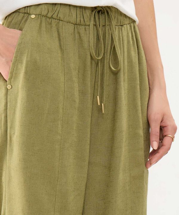 Pantalón Fluido en Efecto Lino image number null