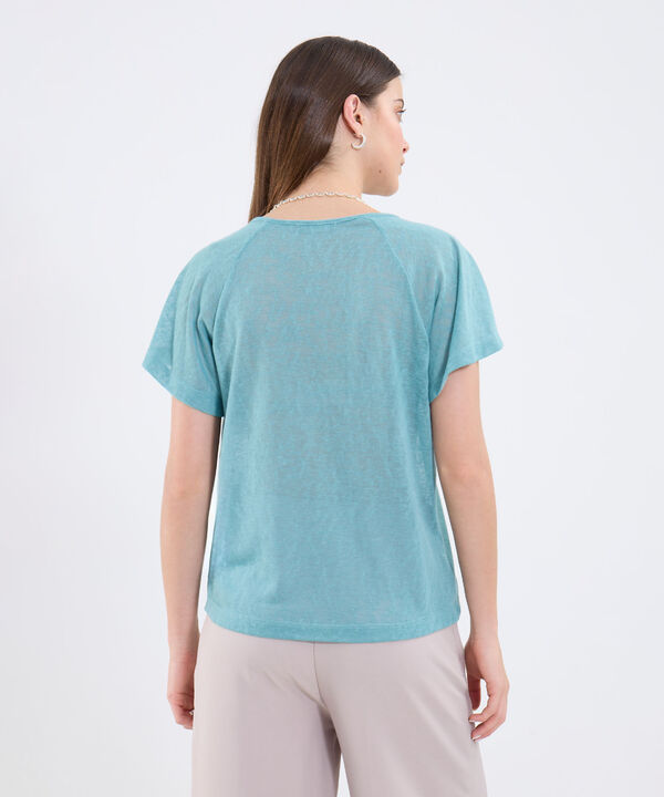 Camiseta Cuello V Con Detalle
