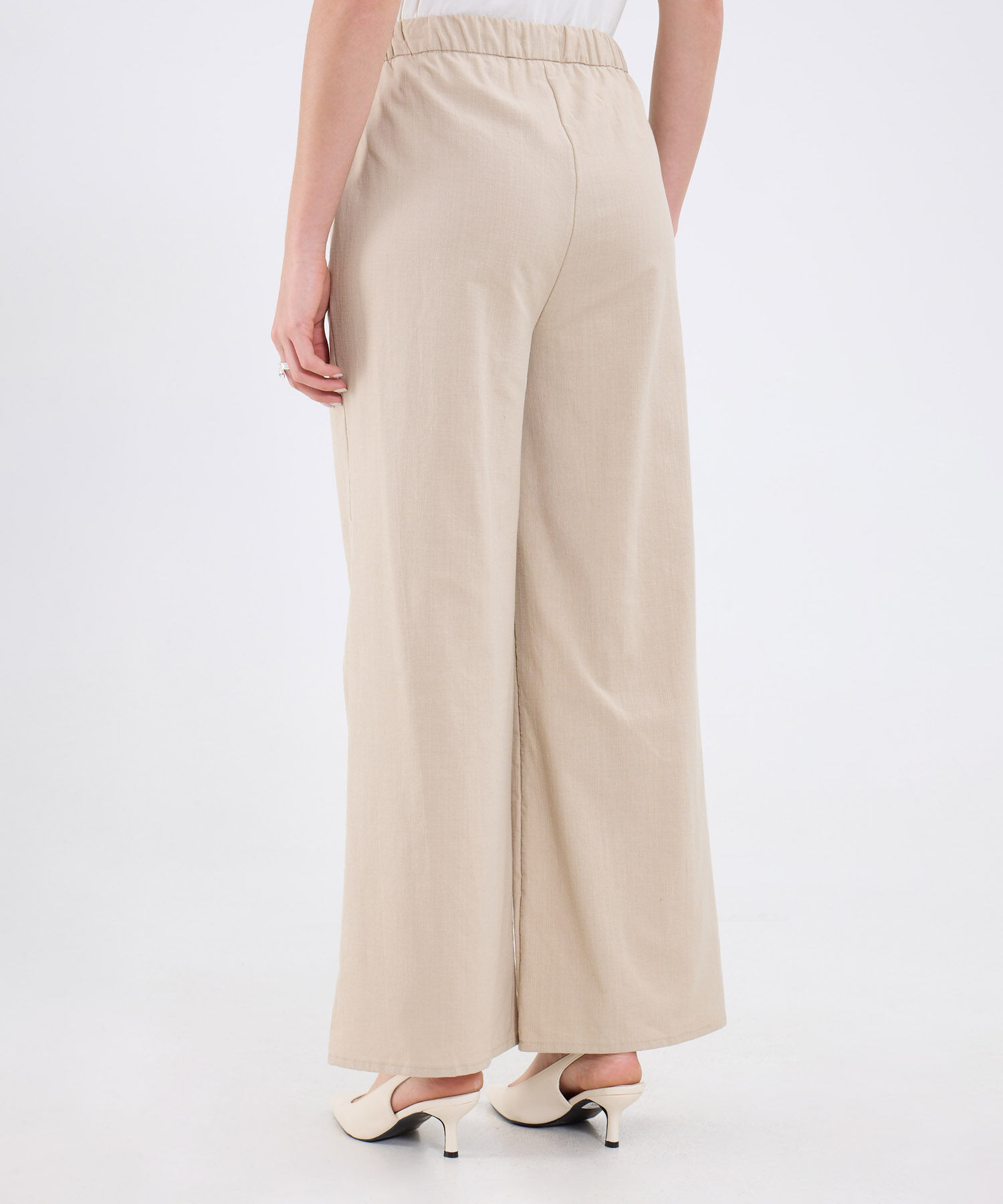 Pantalón Fluido En Efecto Lino