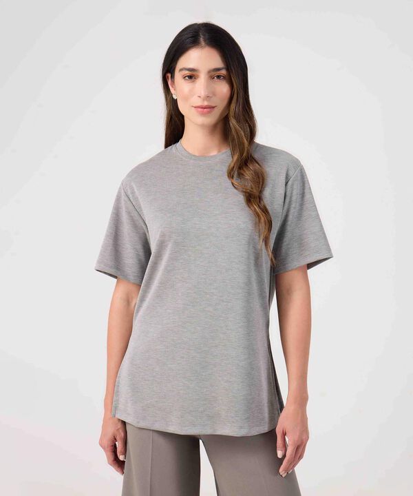 Camiseta holgada unicolor  image number null