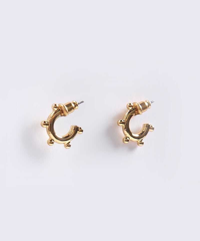 Set de Accesorios Dorados con Dije