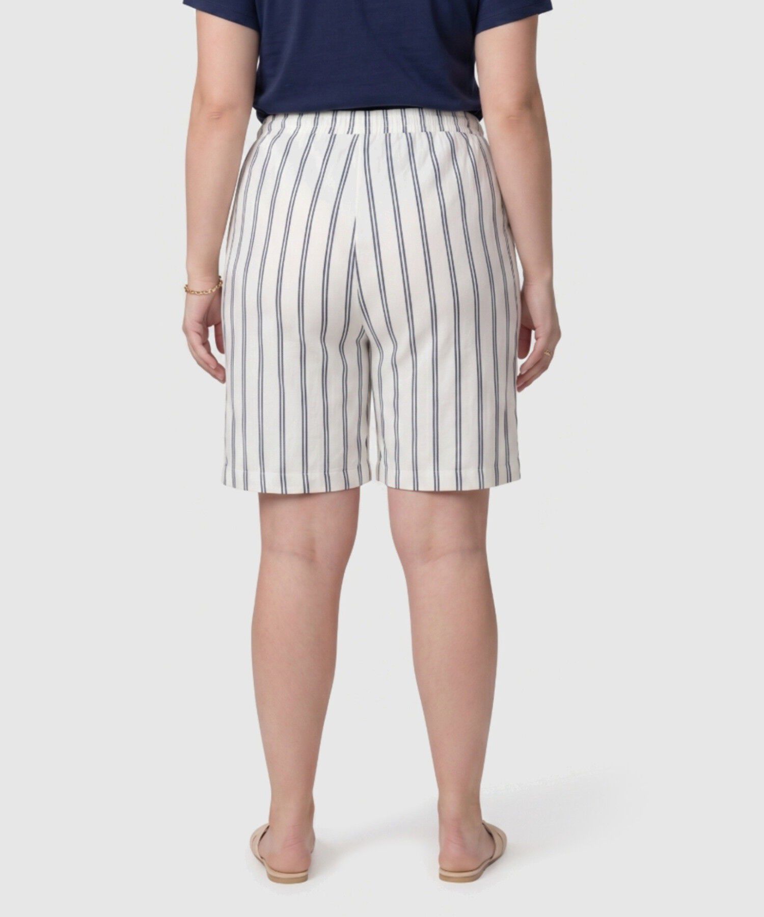 Bermuda Con Cintura Ajustable Para Mujercurvy