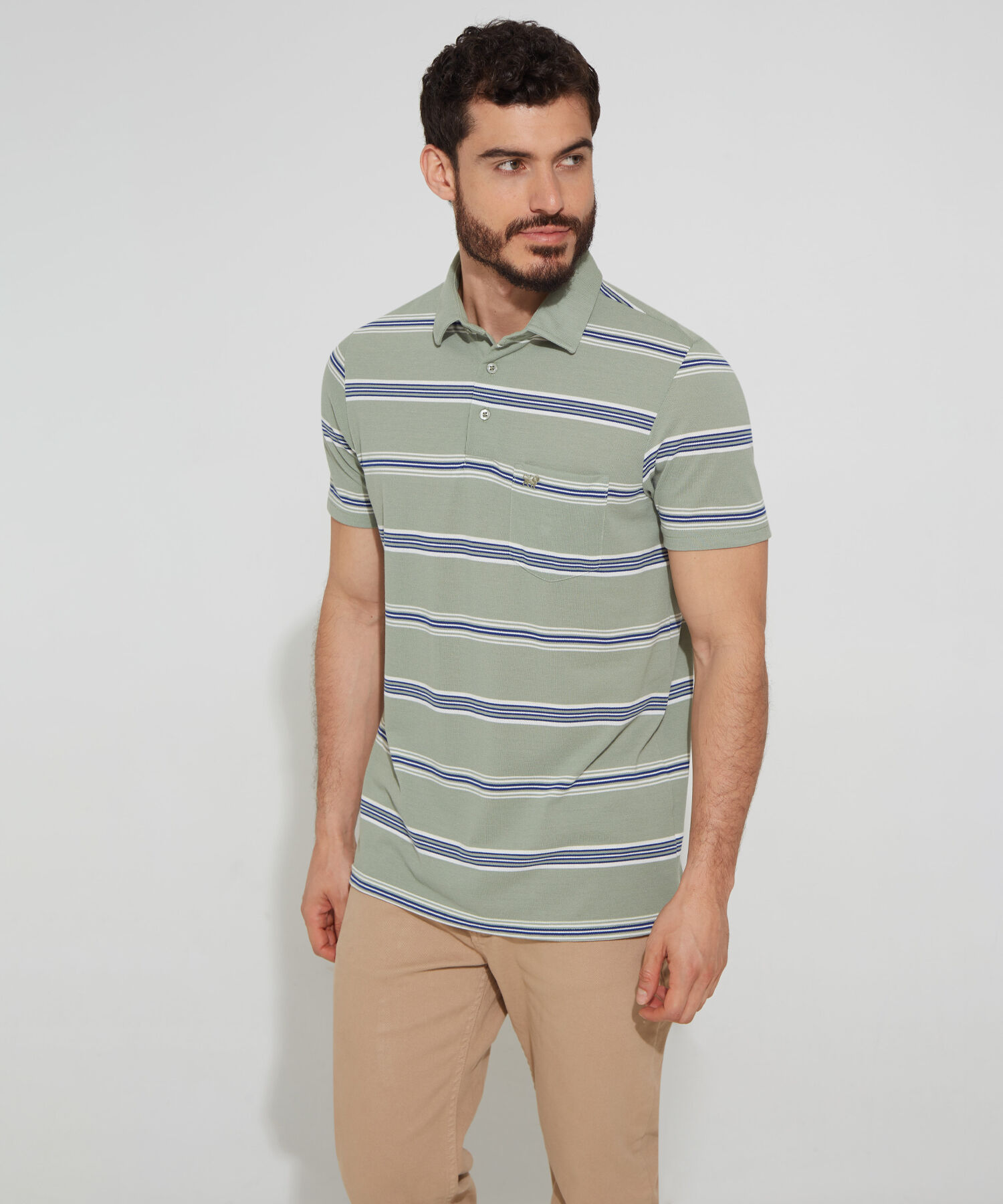 Polo Prete&ntilde;ida, Cuello Duro Con Bolsillo Y Silueta Regular Fit