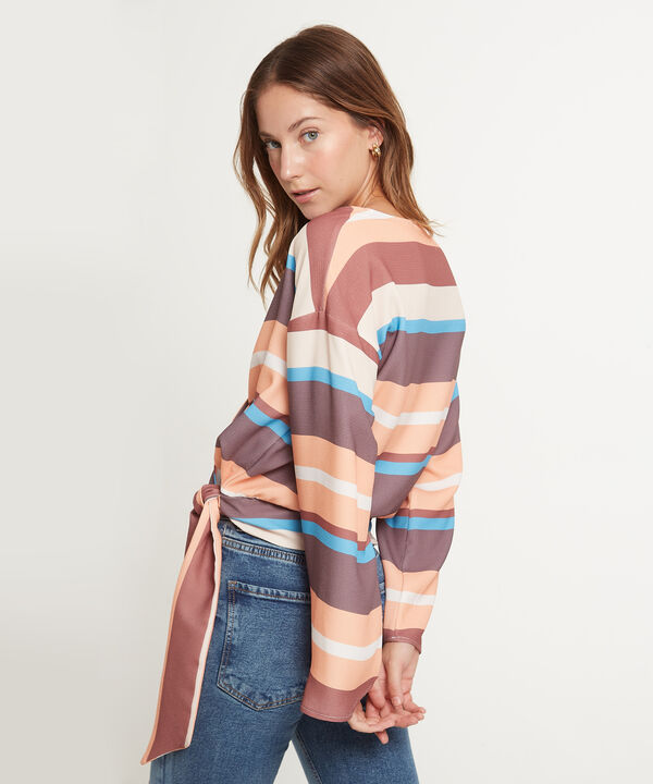 Blusa Estampada Cuello V image number null