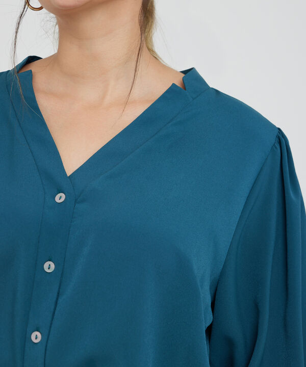 Blusa con Cuello Tipo Smoking