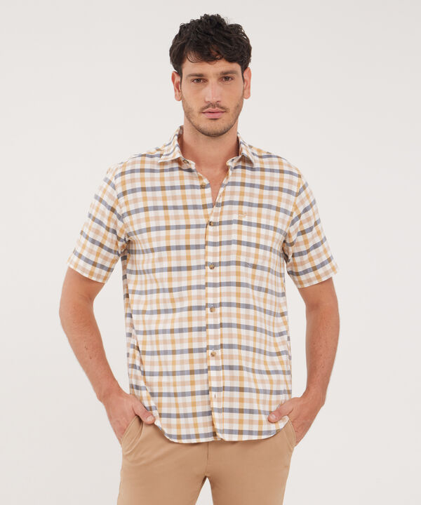 Camisa Manga Corta Con Bolsillo Y Silueta Regular Fit, Magia En El Caribe