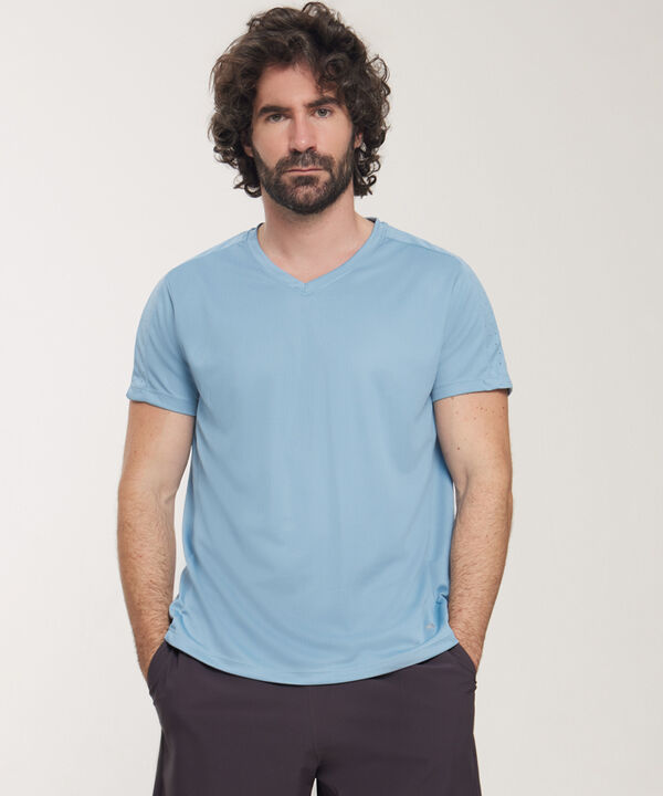 Camiseta Manga Corta Cuello V Con Grabado Laser image number null