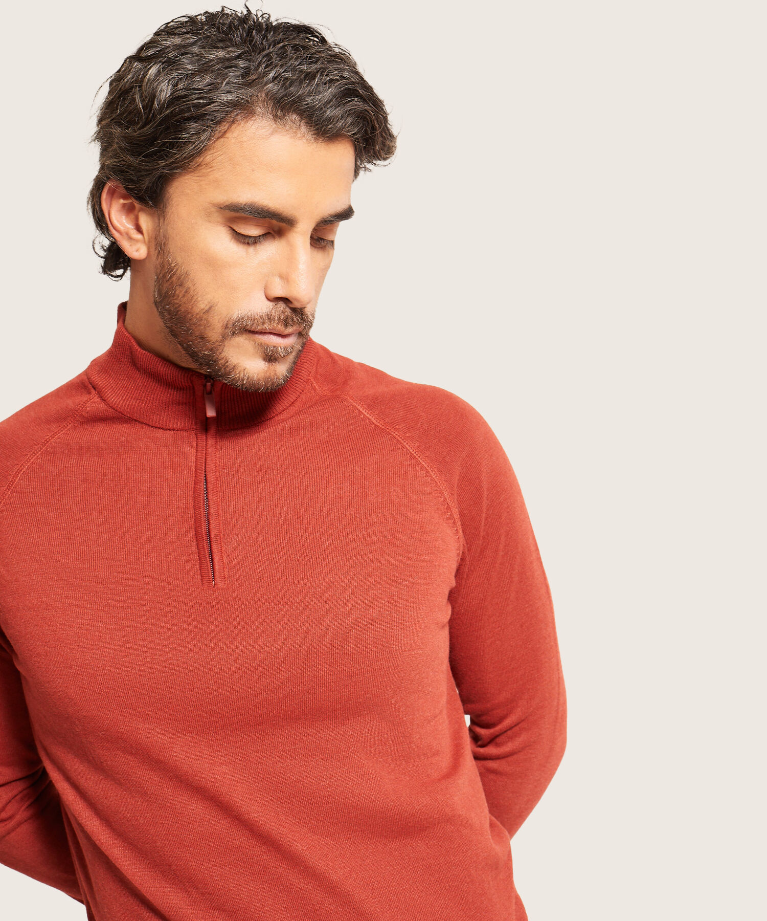 Saco Cuello Alto Con Cremallera