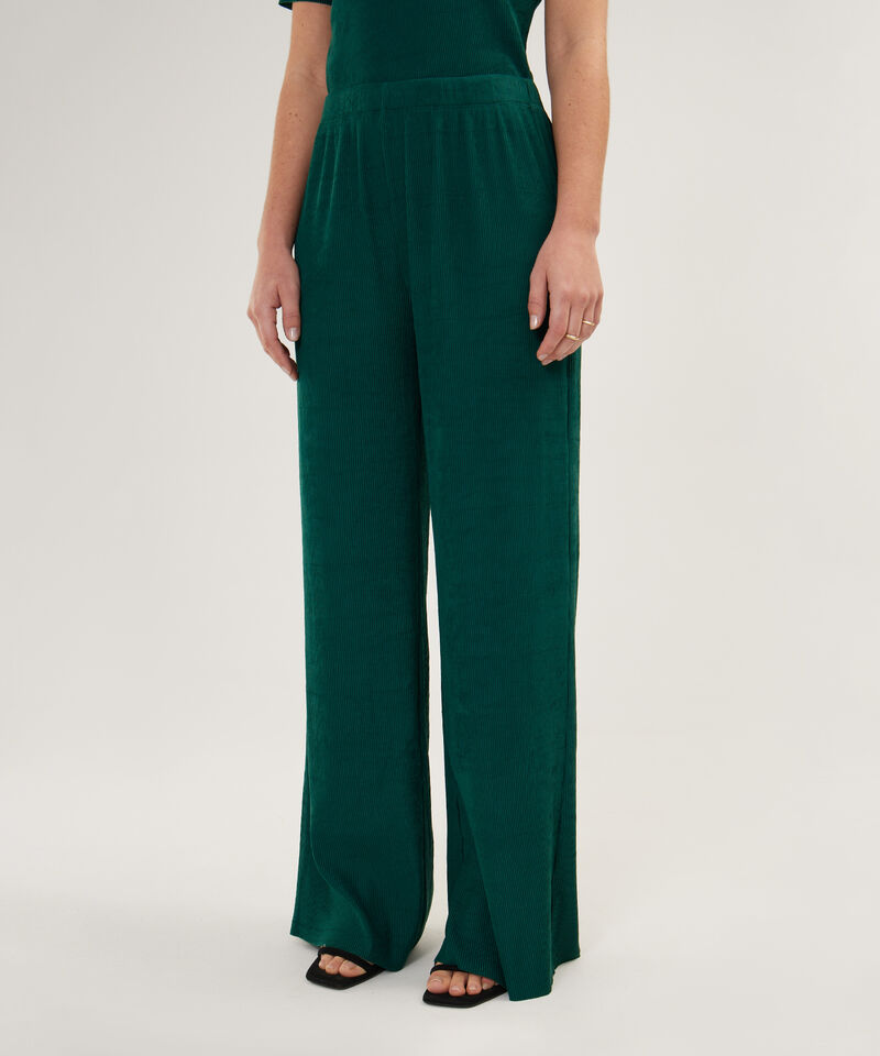 Pantalón Unicolor Con Textura