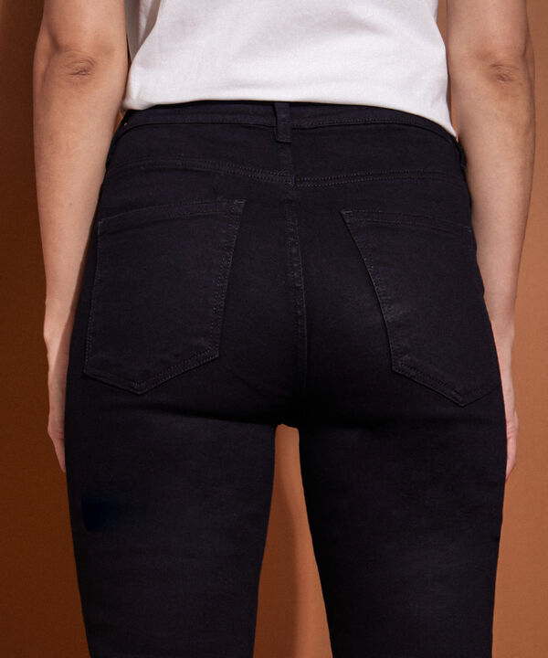 Jean Cropped Flare Tono Negro