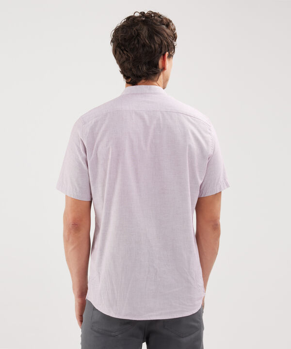 Camisa Preteñida Cuello Neru, Manga Corta Con Bolsillo Y Silueta Slim Fit