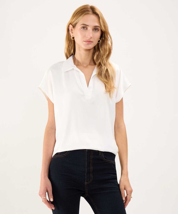 Blusa Satinada Escote en V image number null