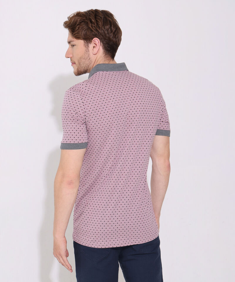 Polo Estampada, Cuello Y Puños Tejidos En Contraste Con Bolsillo, Silueta Regular Fit