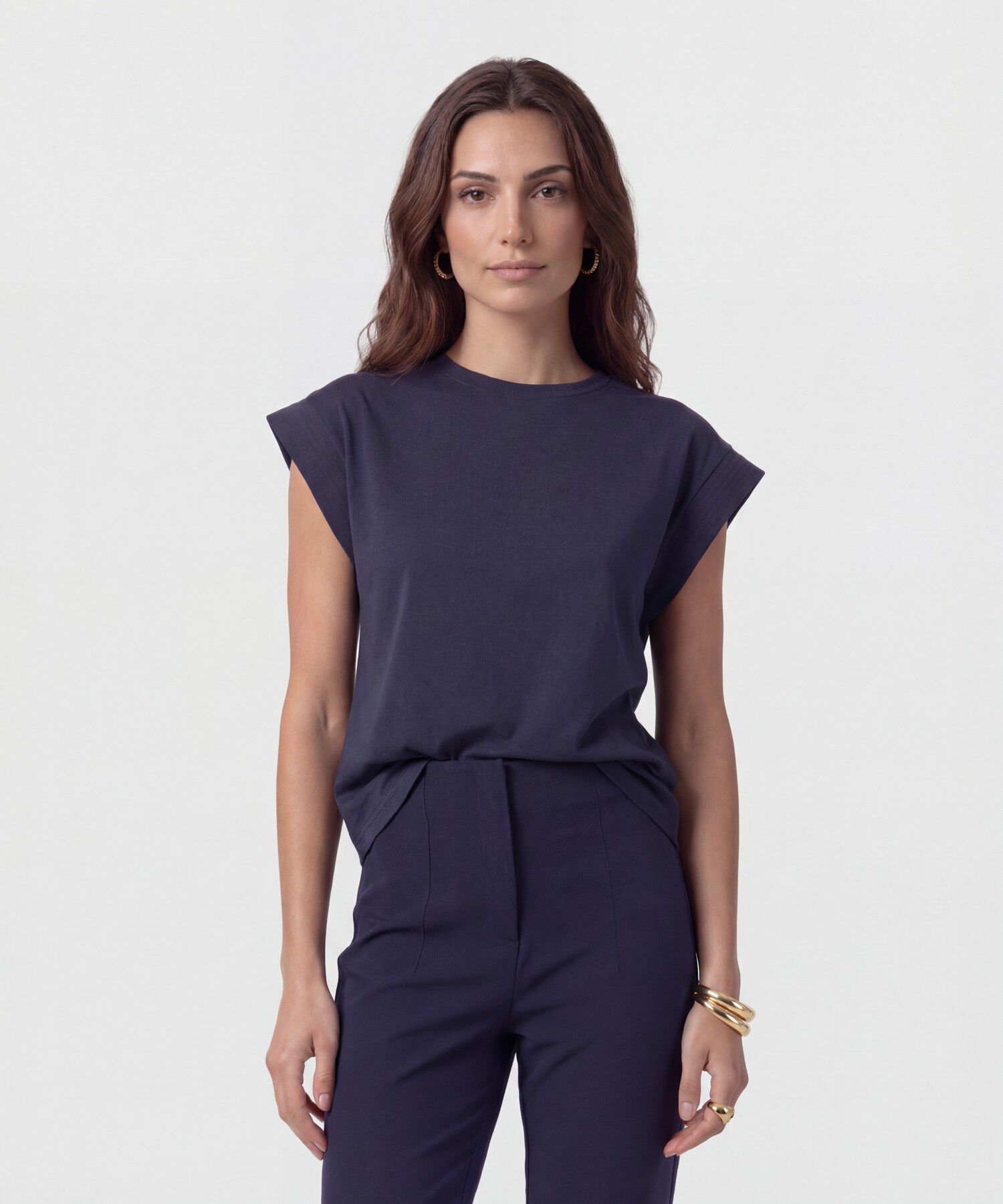 Camiseta Manga Sisa Con Hombro Estructurado Mujer