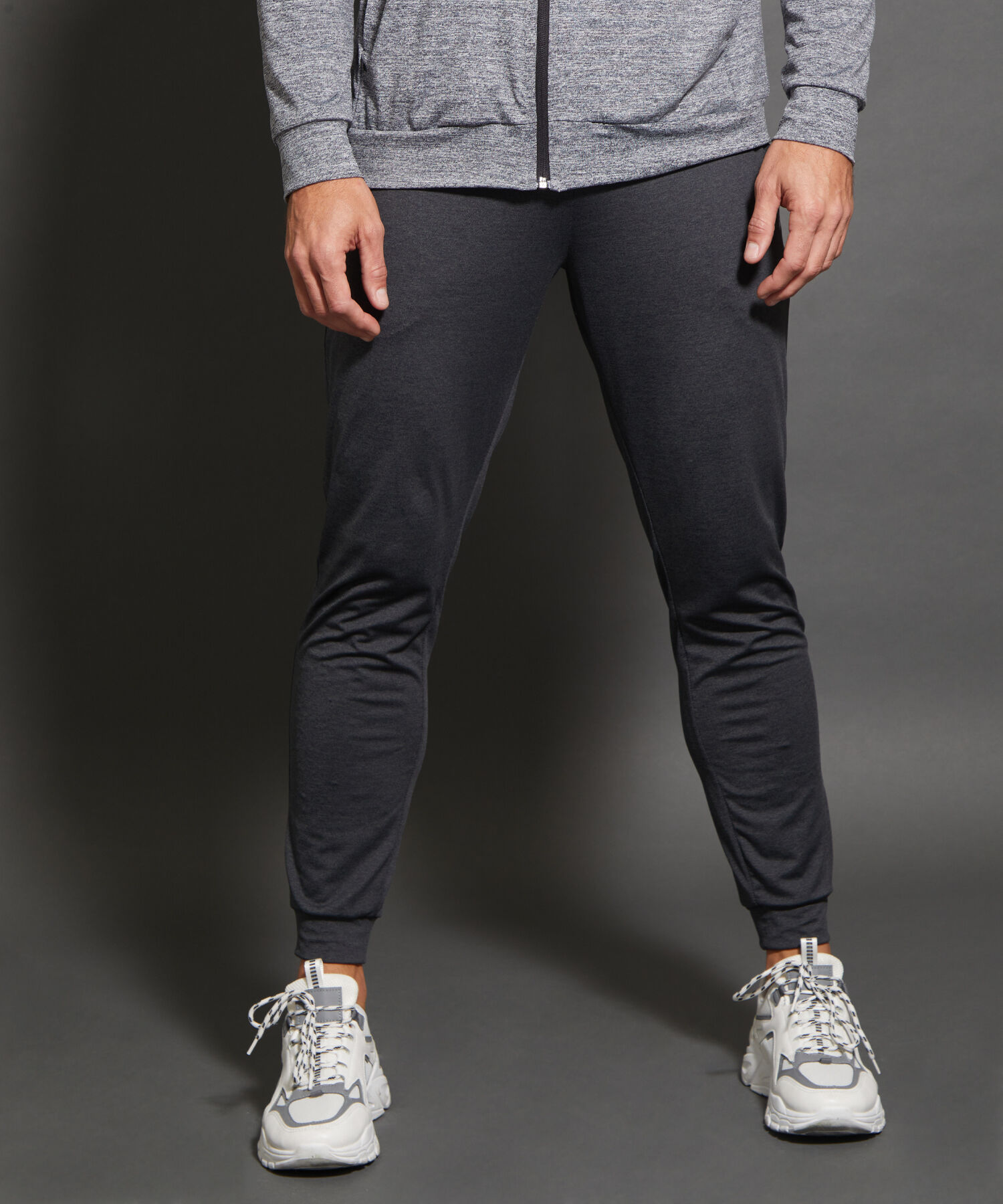 Pantalón Jogger Punto Textura Jaspe Con Bolsillos, Cordón Ajustable Y Elástico Interno, Sport Líneas Patprimo