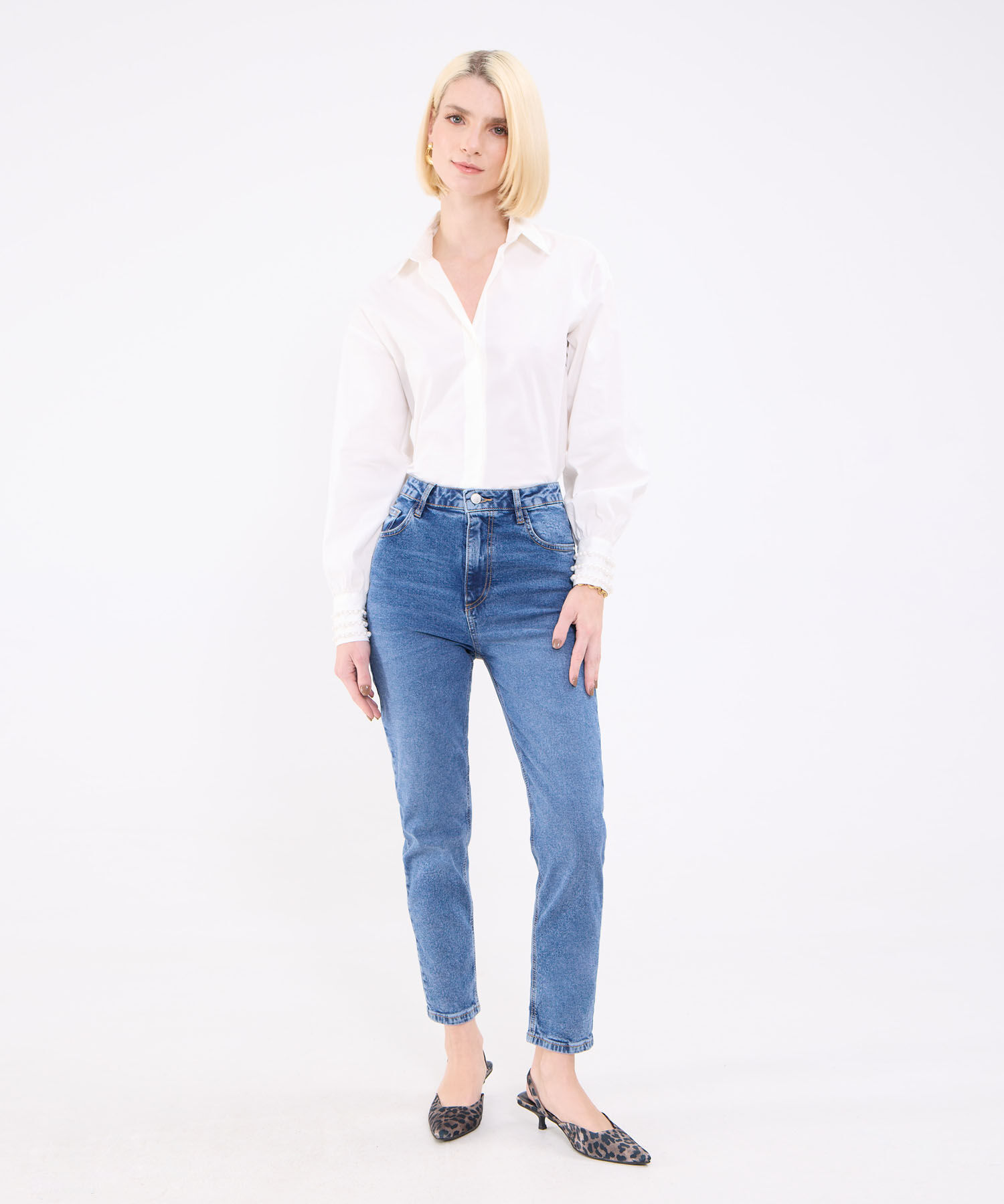 Camisa Unicolor Con Pedrería En Puño