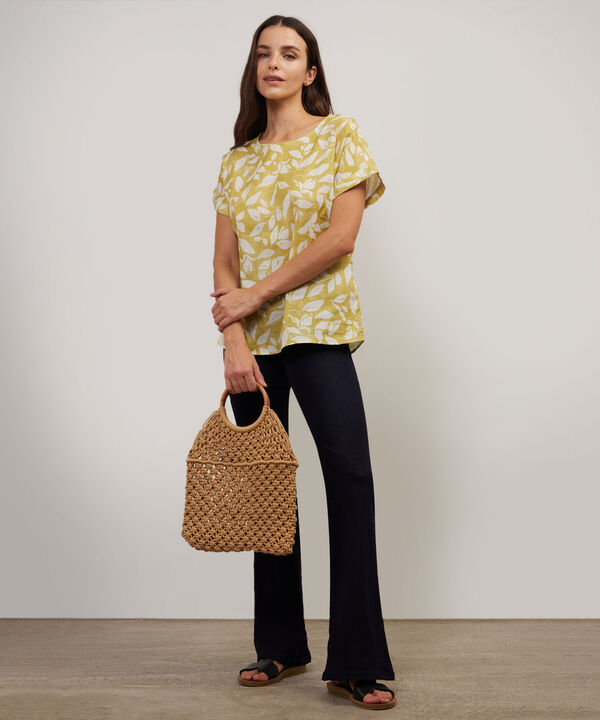 Blusa Manga Corta Con Guardapolvo  En Lino Estampada