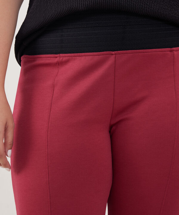 Leggins Unicolor Con Doble Pretina Elástica Y Corte Con Vena Central En Pierna, Carmin Alba image number null