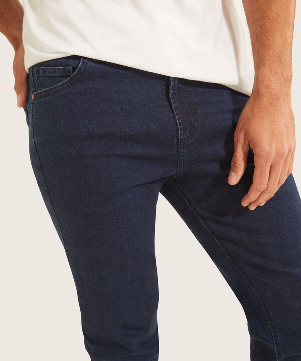 Jean Slim Semi-Ajustado