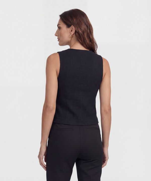 Chaleco Texturizado con Botones de Contraste para Mujer